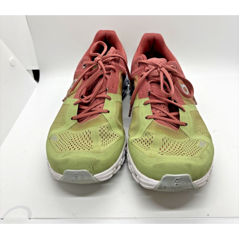 ON CLOUDFLOW GUAVA/DUSTROSE RUNNING SHOES WOMENS SIZE 9 - Used